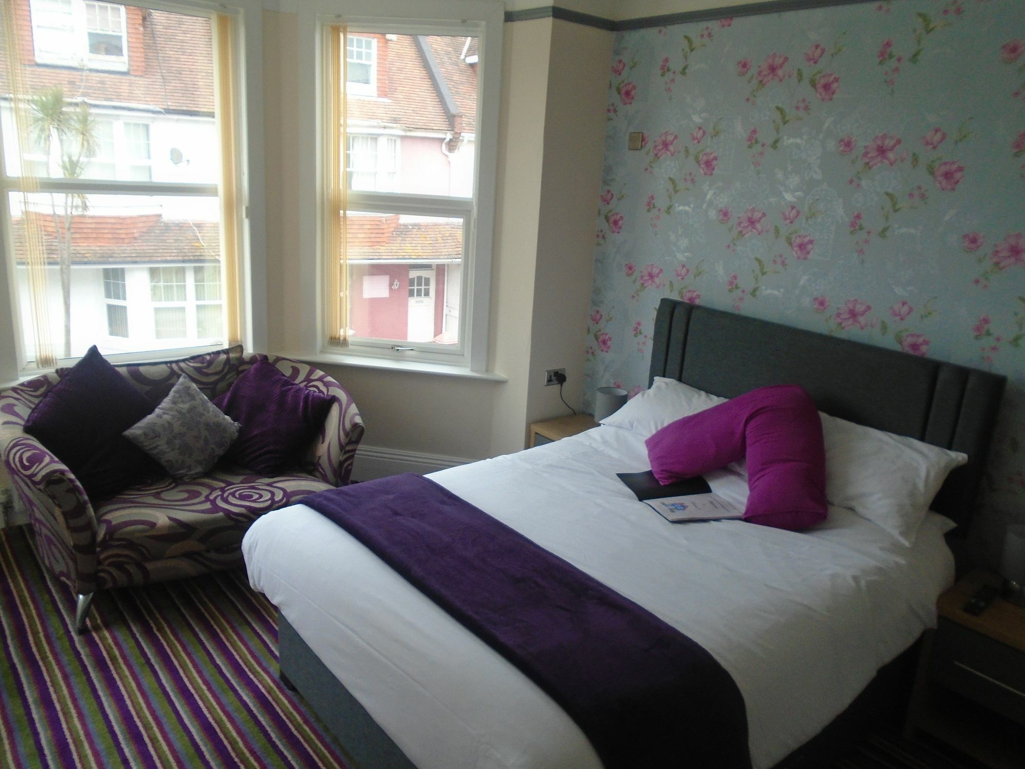Cherwood Guest house 4*