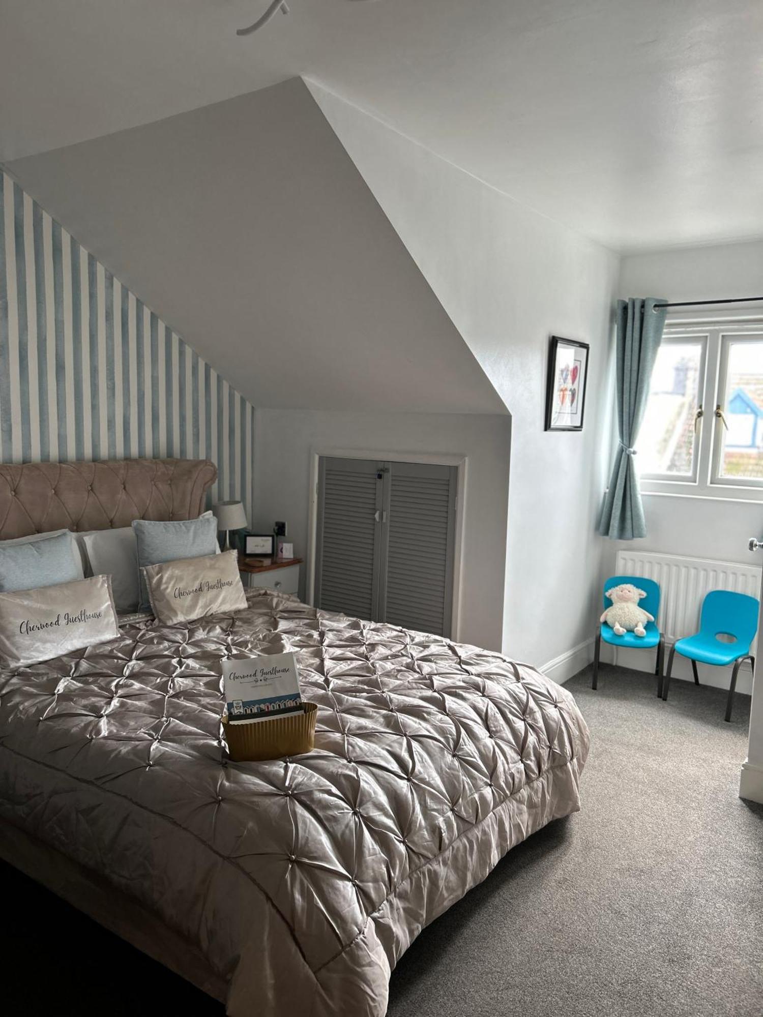 Cherwood Guest house 4*